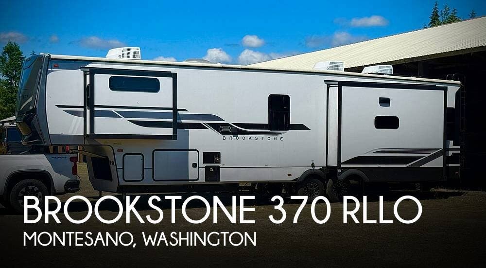Used 2025 Coachmen Brookstone 370 RLLO available in Montesano, Washington