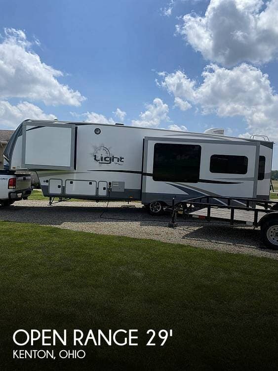 Used 2018 Highland Ridge  Light 291RLS available in Kenton, Ohio
