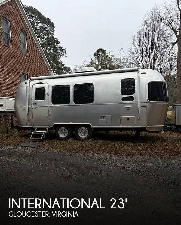 Used 2017 Airstream International 23FB Signature available in Gloucester, Virginia