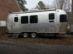 Used 2017 Airstream International 23FB Signature available in Gloucester, Virginia