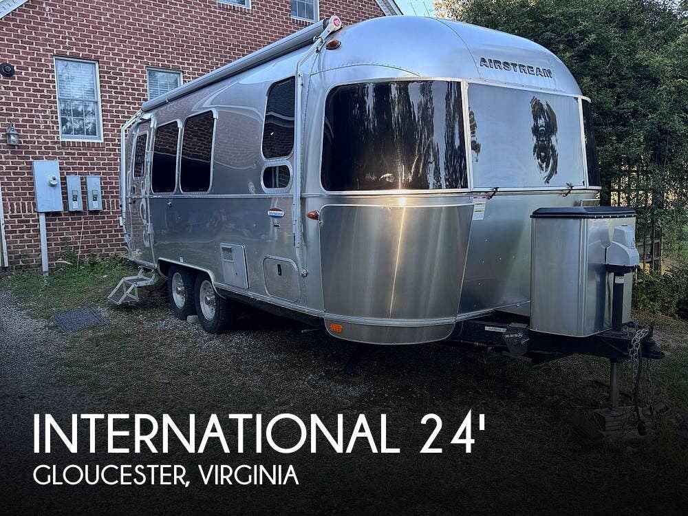 Used 2017 Airstream International Signature 23FB available in Gloucester, Virginia