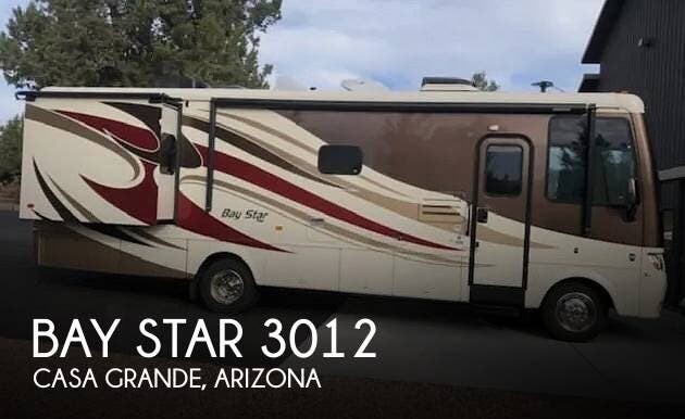 Used 2013 Newmar Bay Star 3012 available in Casa Grande, Arizona
