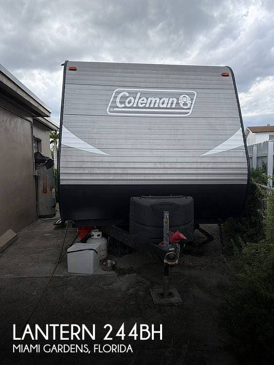 Used 2019 Coleman  Lantern 244BH available in Miami Gardens, Florida