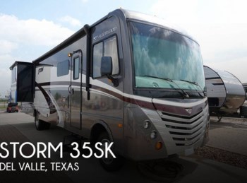Used 2016 Fleetwood Storm 35SK available in Del Valle, Texas
