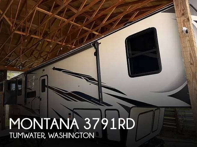 Used 2021 Keystone Montana 3791RD available in Tumwater, Washington