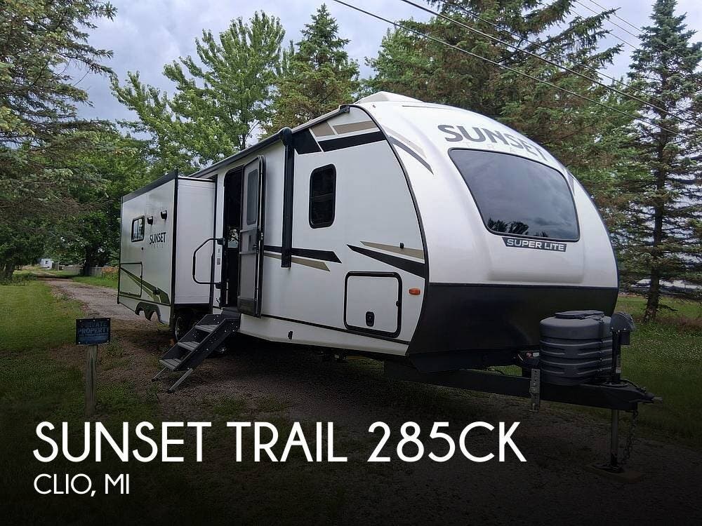 Used 2024 CrossRoads Sunset Trail 285CK available in Clio, Michigan