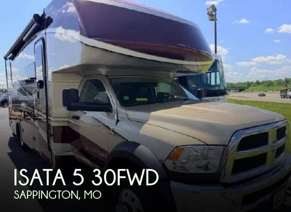 Used 2020 Dynamax Corp  Isata 5 30FWD available in Saint Louis, Missouri