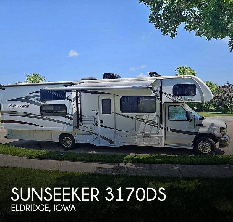 Used 2017 Forest River Sunseeker 3170DS available in Eldridge, Iowa