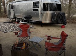 Used 2019 Airstream International 27FB Queen Serenity available in Hanover, Massachusetts