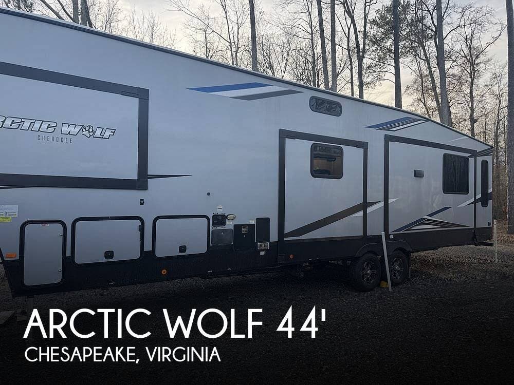 Used 2022 Cherokee  Arctic Wolf 3660 SUITE available in Chesapeake, Virginia