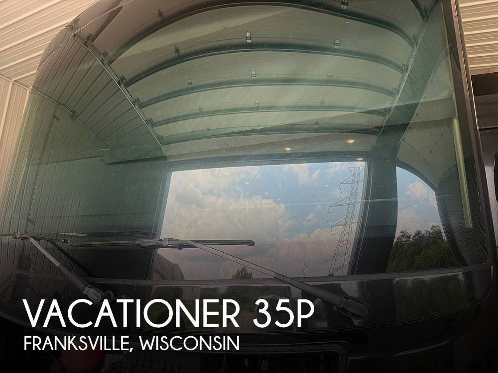 Used 2017 Holiday Rambler Vacationer 35P available in Franksville, Wisconsin