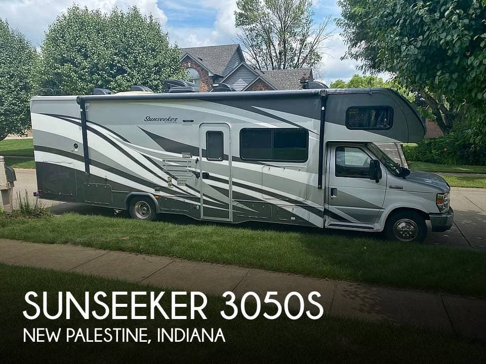 Used 2017 Forest River Sunseeker 3050s available in New Palestine, Indiana