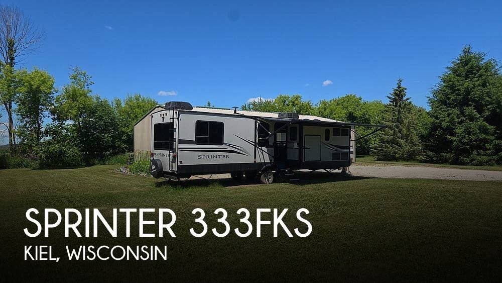 Used 2019 Keystone Sprinter 333FKS available in Kiel, Wisconsin