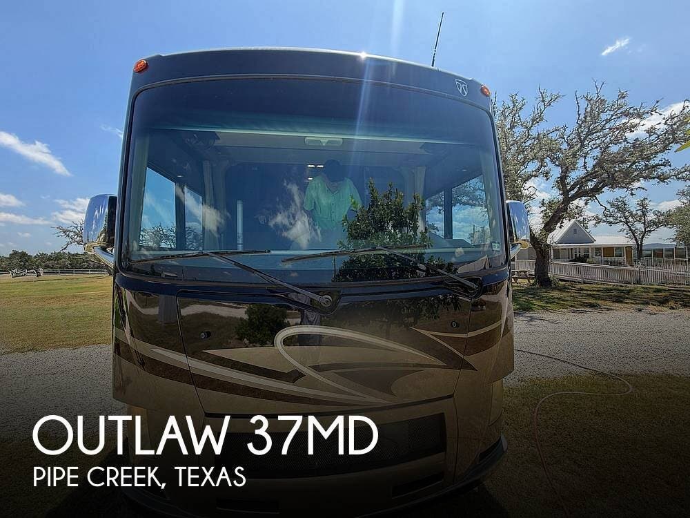 Used 2015 Thor Motor Coach Outlaw 37MD available in Pipe Creek, Texas