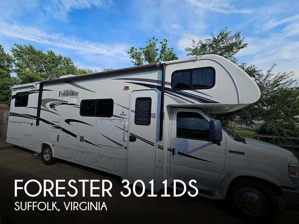 Used 2014 Forest River Forester 3011DS available in Suffolk, Virginia