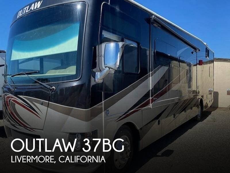 Used 2017 Thor Motor Coach Outlaw 37BG available in Livermore, California