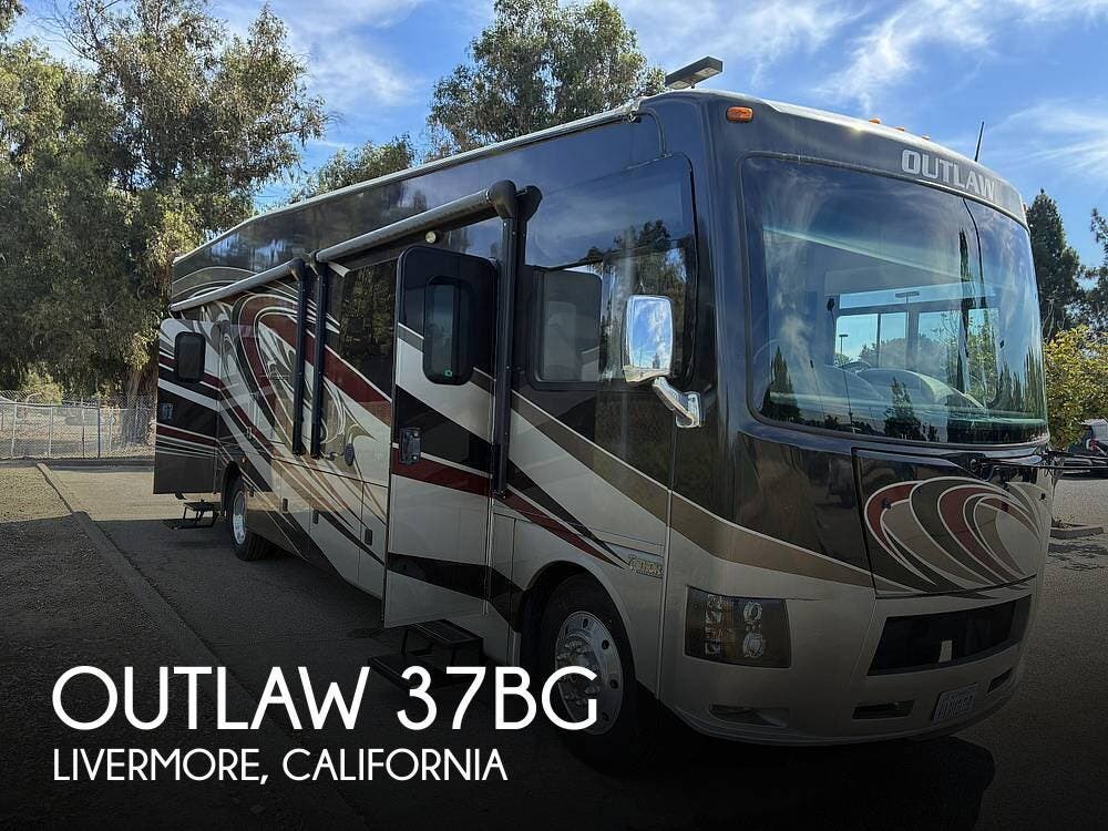 Used 2017 Thor Motor Coach Outlaw 37BG available in Livermore, California