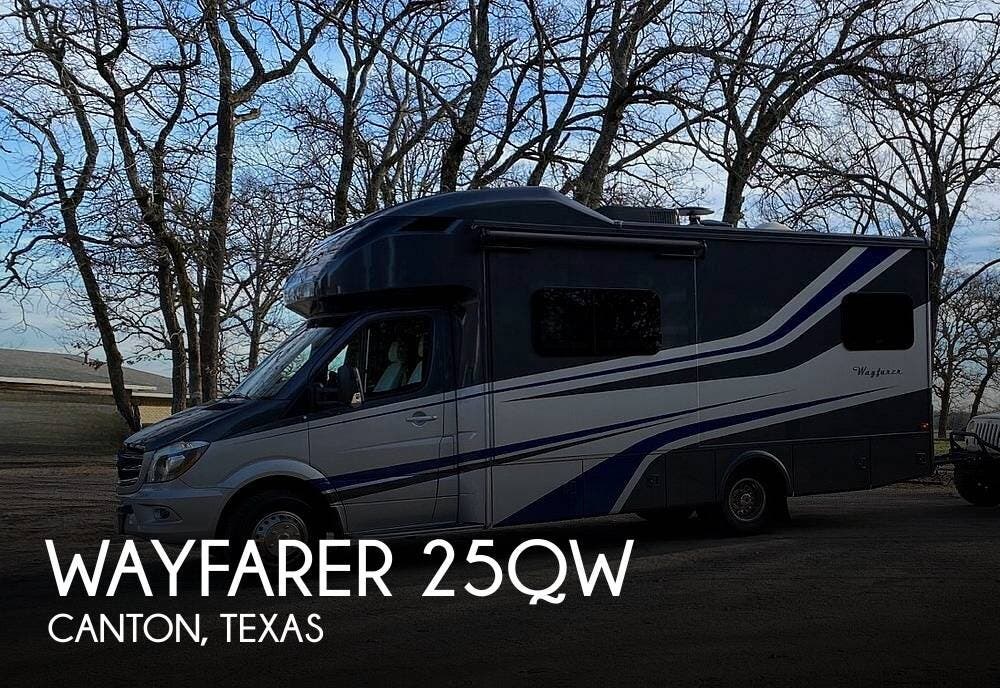 Used 2019 Tiffin Wayfarer 25QW available in Canton, Texas