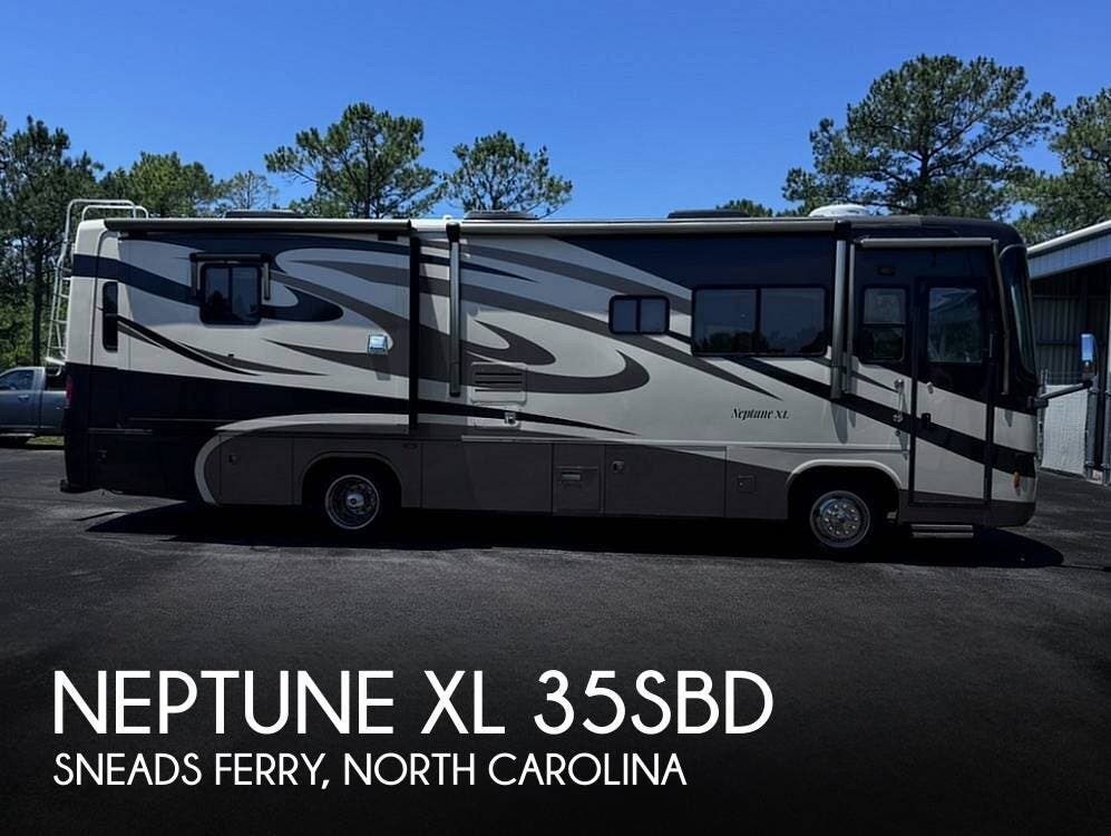 Used 2008 Holiday Rambler Neptune XL 35SBD available in Sarasota, Florida