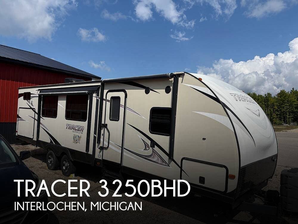 Used 2017  Prime Time Tracer 3250BHD by Prime Time from Pop RVs in Interlochen, MI