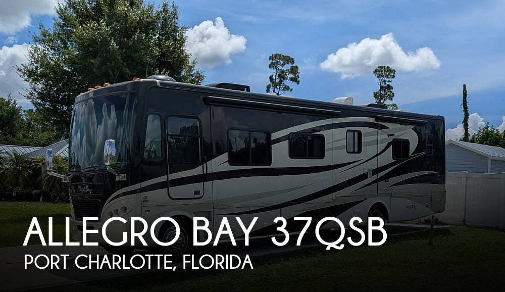 Used 2009 Tiffin Allegro Bay 37QSB available in Port Charlotte, Florida