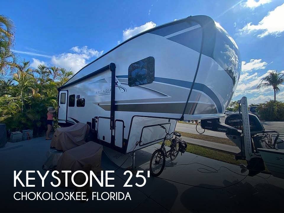 Used 2025 Keystone Alpine Keystone  25 SRD available in Chokoloskee, Florida