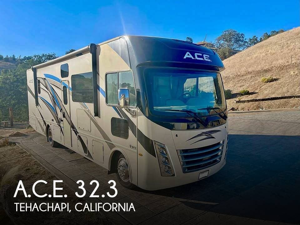 Used 2022  Thor Motor Coach A.C.E. 32.3 by Thor Motor Coach from Pop RVs in Tehachapi, CA
