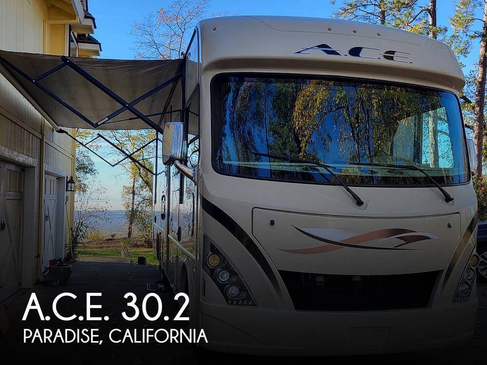 Used 2016  Thor Motor Coach A.C.E. 30.2 by Thor Motor Coach from Pop RVs in Paradise, CA
