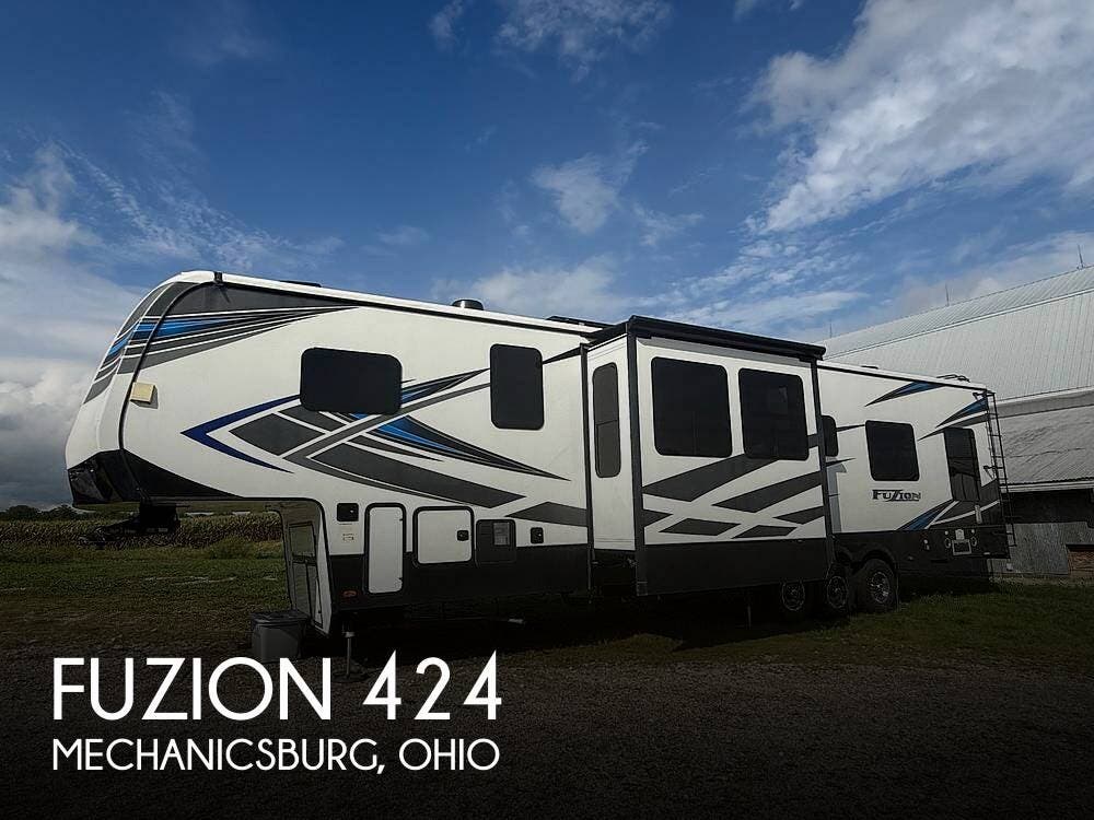Used 2021  Keystone Fuzion 424 by Keystone from Pop RVs in Mechanicsburg, OH