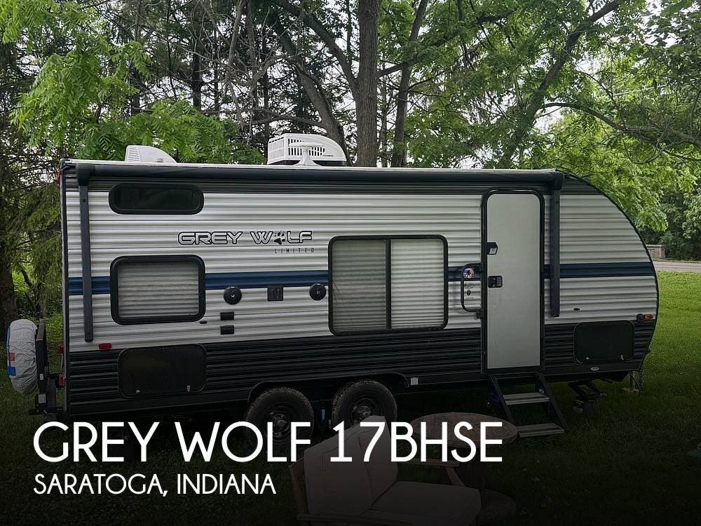 Used 2019  Forest River  Grey Wolf 17BHSE by Forest River from Pop RVs in Saratoga, IN