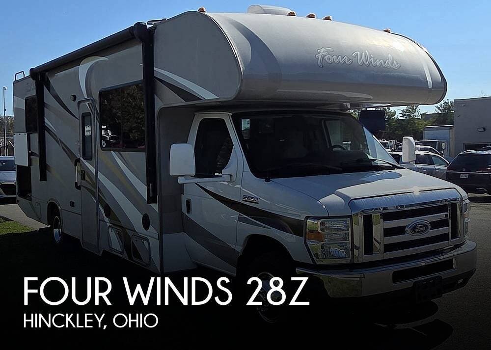 Used 2016  Thor Motor Coach Four Winds 28Z by Thor Motor Coach from Pop RVs in Hinckley, OH