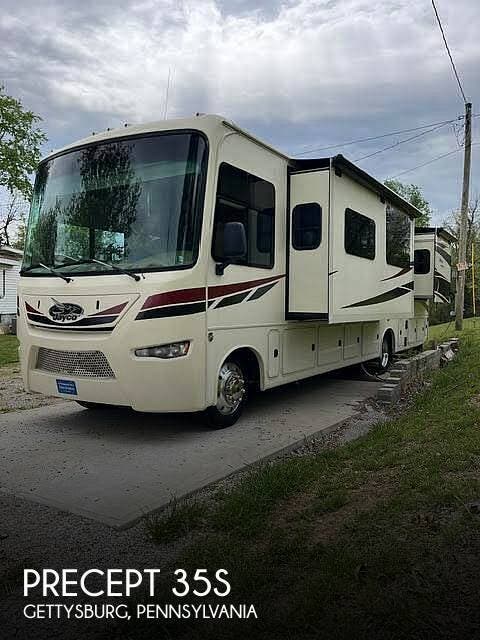 Used 2016  Jayco Precept 35S by Jayco from Pop RVs in Gettysburg, PA