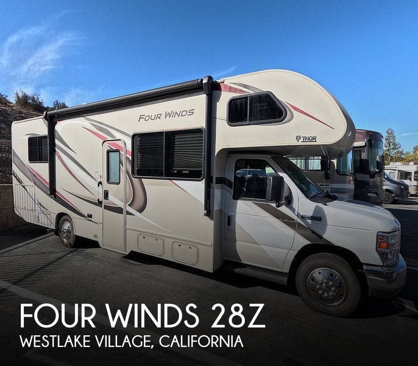 Used 2020  Thor Motor Coach Four Winds 28Z by Thor Motor Coach from Pop RVs in Westlake Village, CA