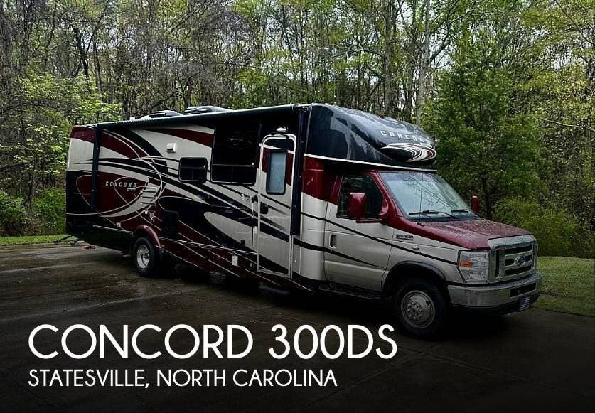 Used 2016  Coachmen Concord 300DS by Coachmen from Pop RVs in Statesville, NC