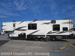 Used 2017 Dutchmen Voltage V3970 available in Hamburg, Pennsylvania