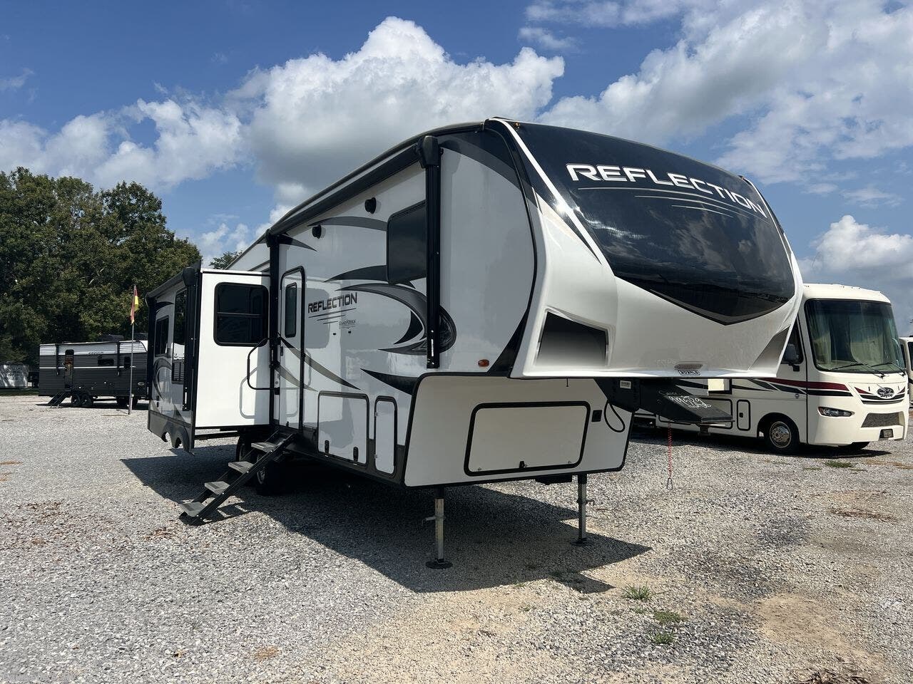 Used 2022 Grand Design Reflection 303RLS available in Opelousas, Louisiana