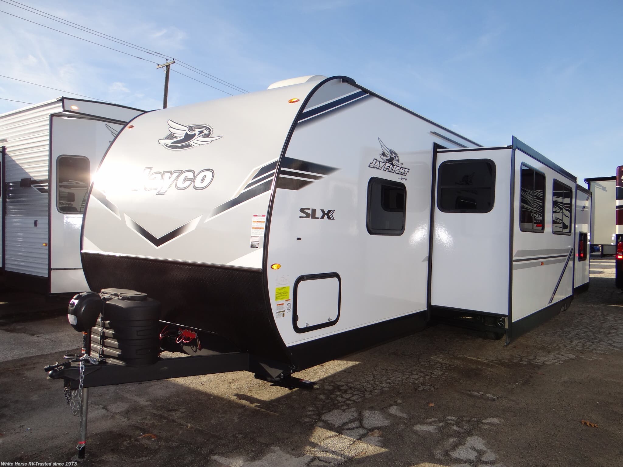 New 2026 Jayco Jay Flight SLX 321BDS available in Williamstown, New Jersey
