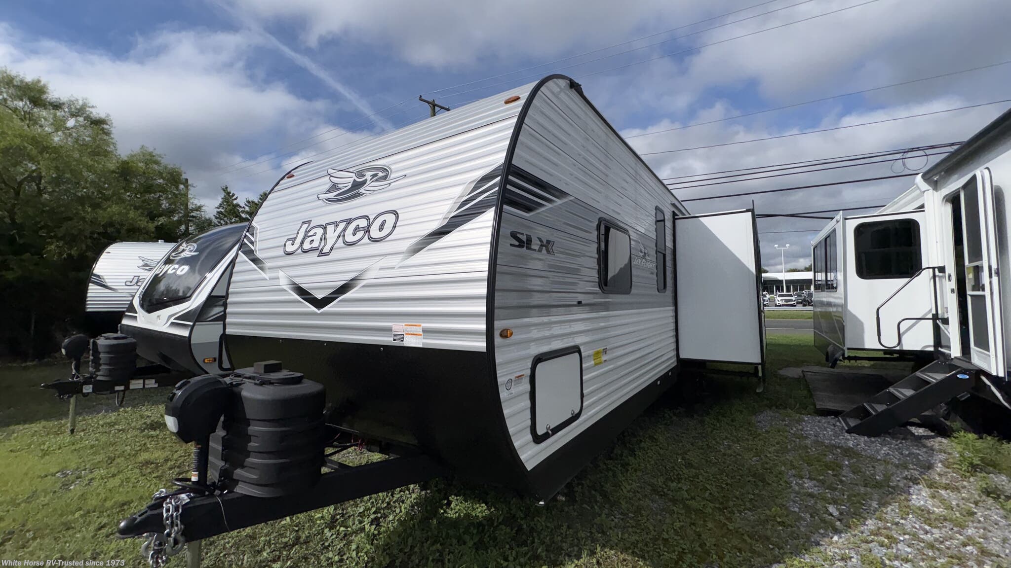 New 2026 Jayco Jay Flight SLX 295TBS available in Williamstown, New Jersey