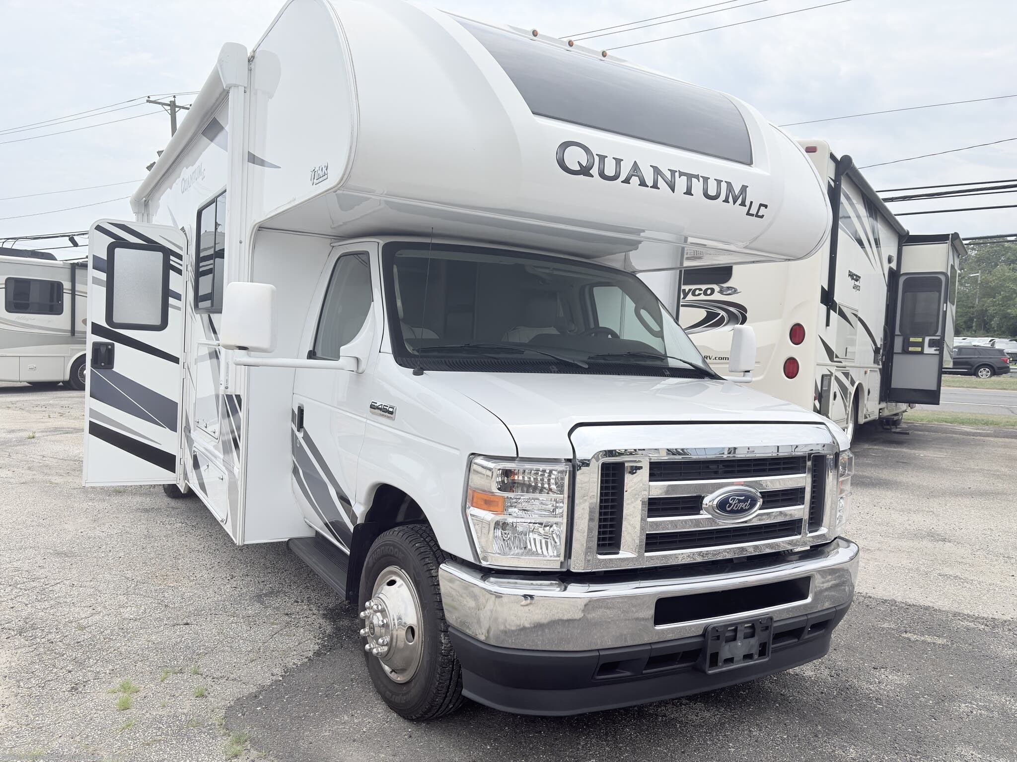 Used 2022 Thor Motor Coach Quantum LC26 available in Williamstown, New Jersey