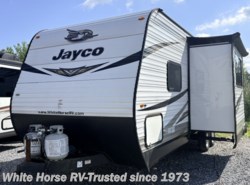 Used 2019 Jayco Jay Flight SLX 8 242BHS available in Williamstown, New Jersey
