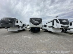 New 2025 Jayco Pinnacle 38FBRK available in Longs, South Carolina