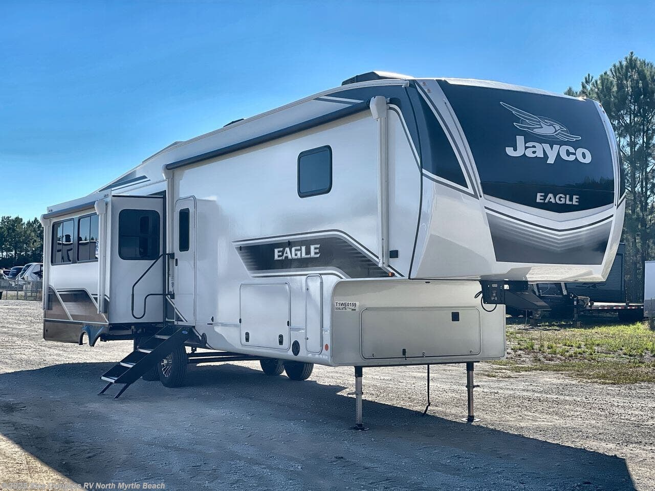 New 2026 Jayco Eagle 335LSTS available in Longs, South Carolina