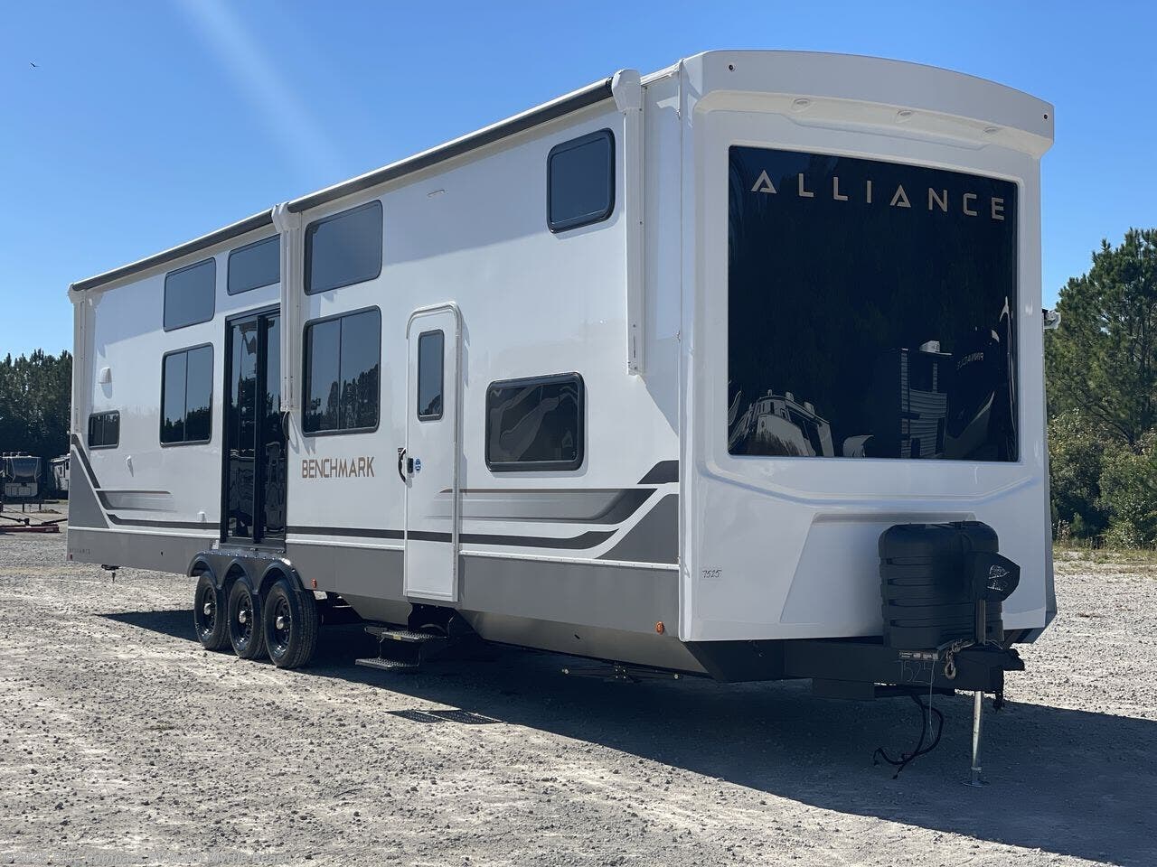 New 2026 Alliance RV Benchmark 44RKL available in Longs, South Carolina