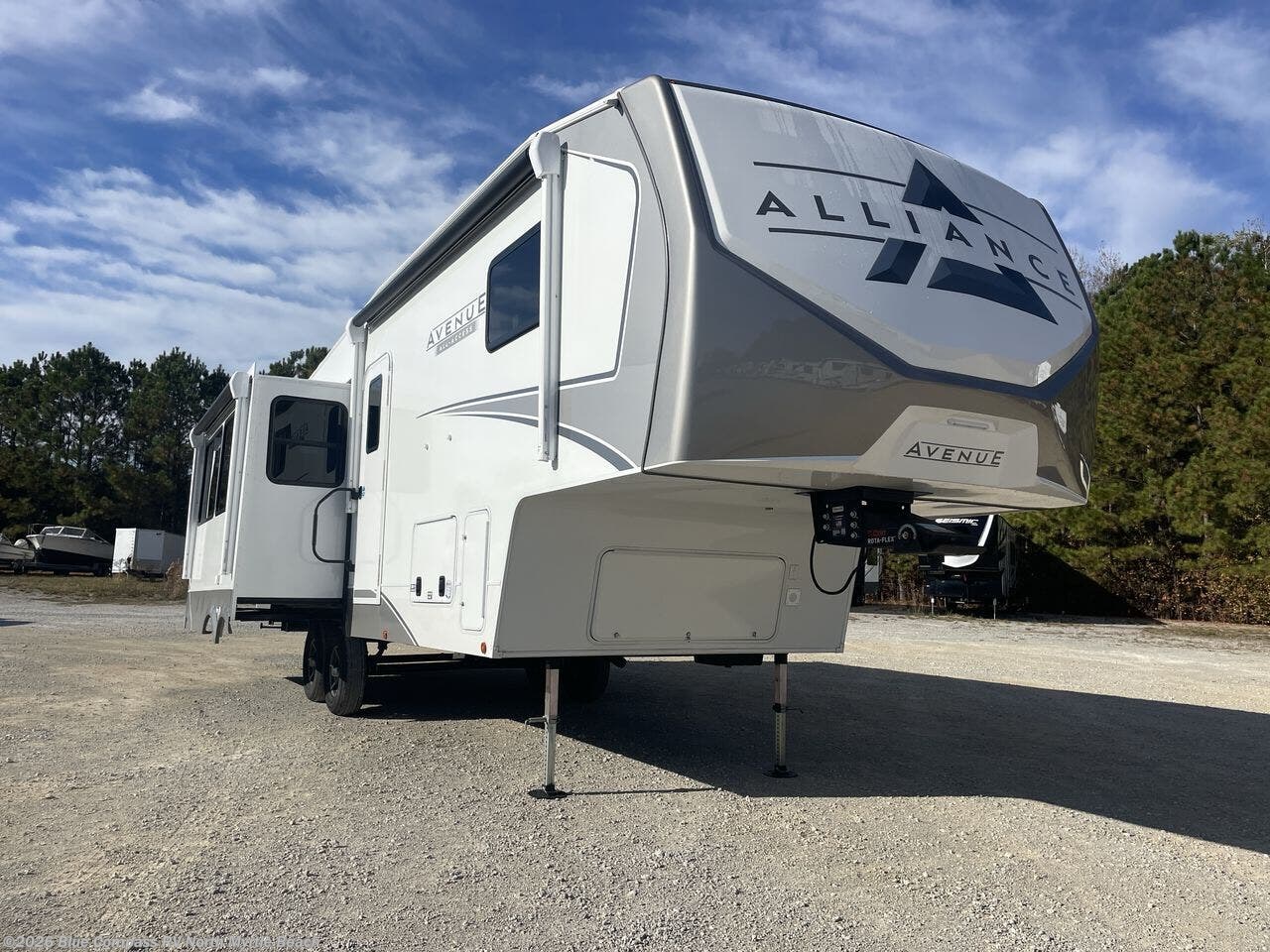 New 2026 Alliance RV Avenue All-Access 29RL available in Longs, South Carolina