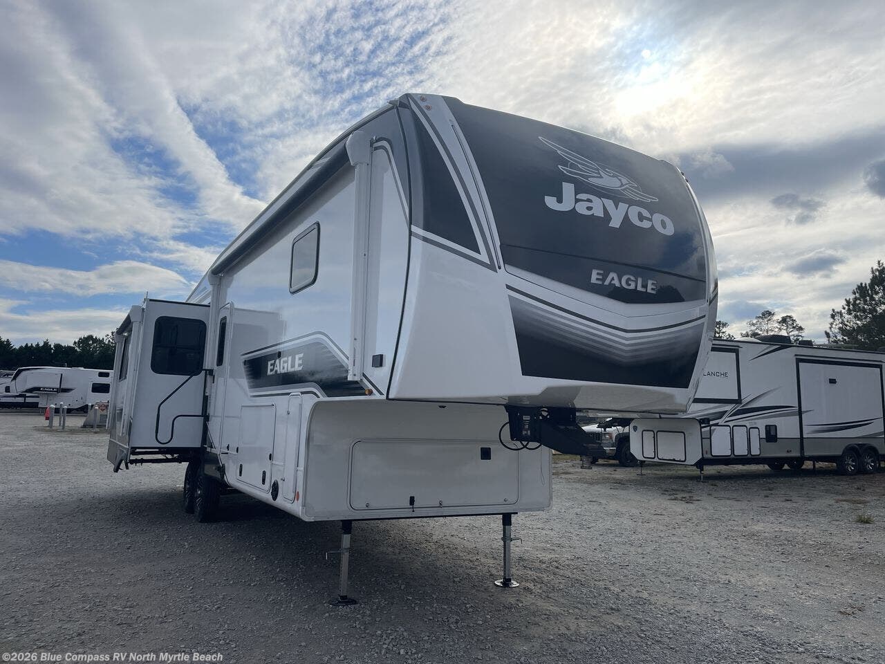 New 2026 Jayco Eagle 321RSTS available in Longs, South Carolina
