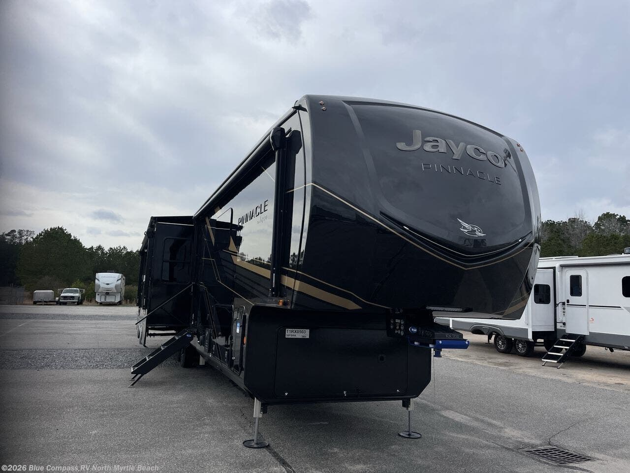 New 2026 Jayco Pinnacle 38FBRK available in Longs, South Carolina