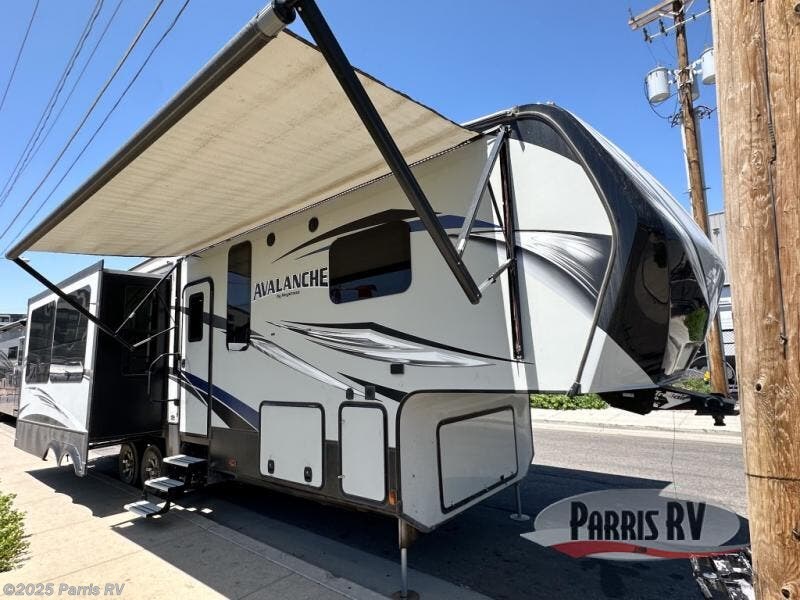 Used 2017 Keystone Avalanche 300RE available in Murray, Utah