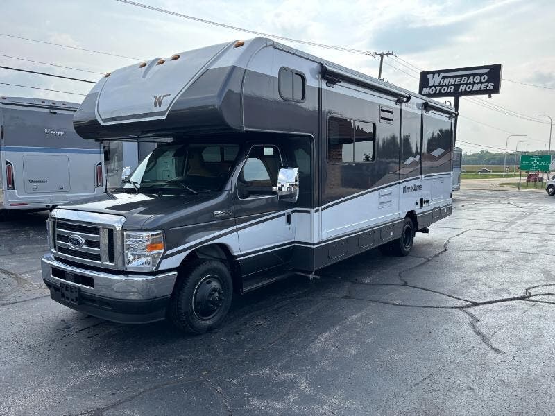 New 2026 Winnebago Minnie Winnie 26T available in Rockford, Illinois