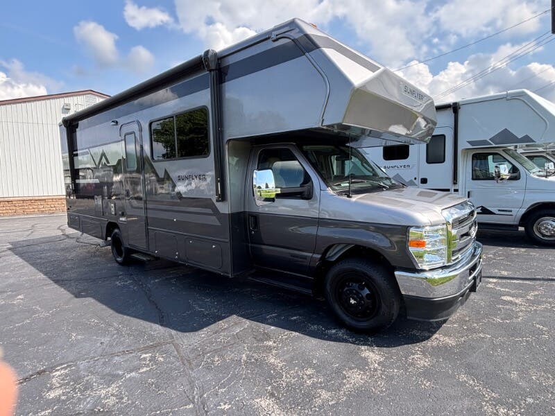 New 2027 Winnebago Sunflyer 24GG available in Rockford, Illinois