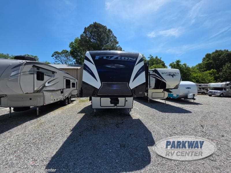 Used 2019 Keystone Fuzion 429 available in Ringgold, Georgia